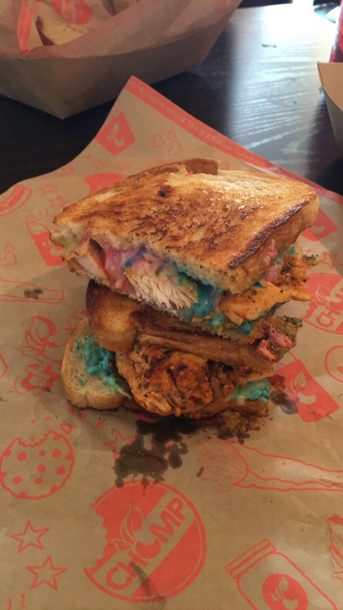 Johnny Cash tweet media