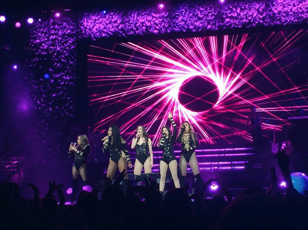 Entre10ment's tweet photo. Fifth Harmony performing tonight  #727TourProvidence https://t.co/OpWFjepFFn