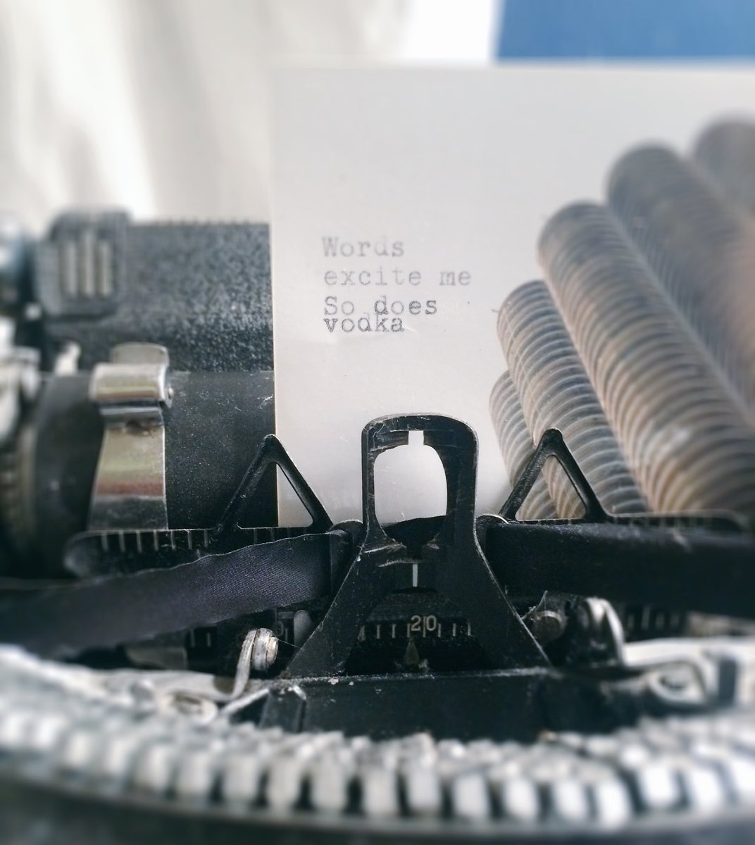 typewreck's tweet image. Words excite me 
So does vodka 
#typewriter #Typeart #chicago #remington