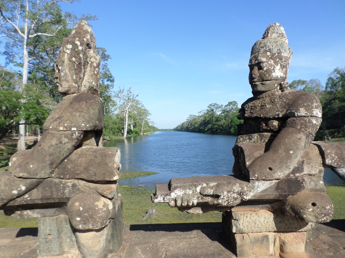 kreamrith's tweet photo. Welcome to Cambodia. https://t.co/31cVr02IaS