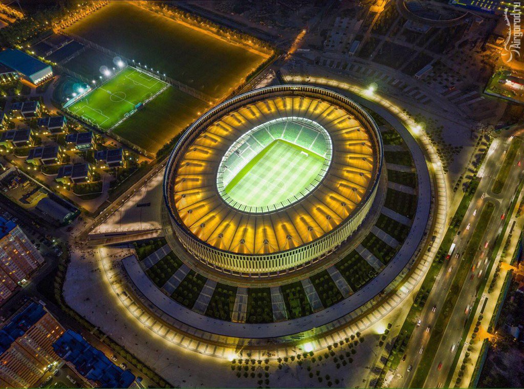 CpUyIngWgAAwQ0c.jpg:large