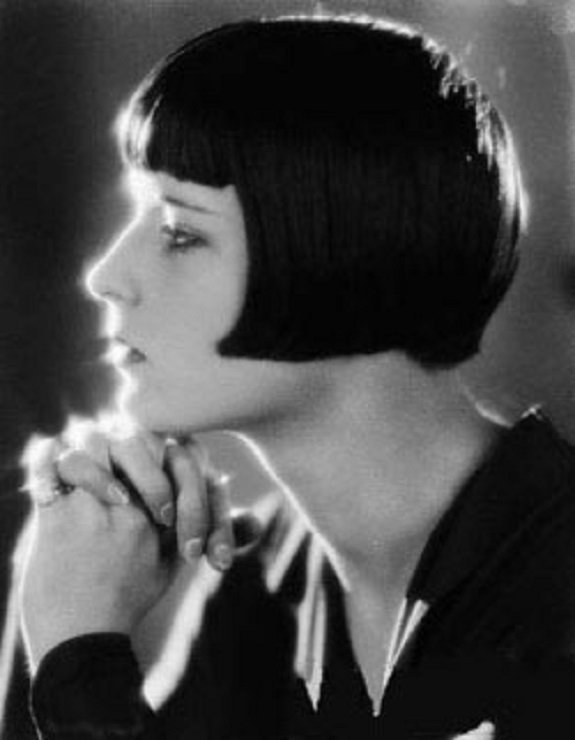 女優ルイーズ・ブルックス(1906-85)は今日8月8日が忌日。 神話的ファム