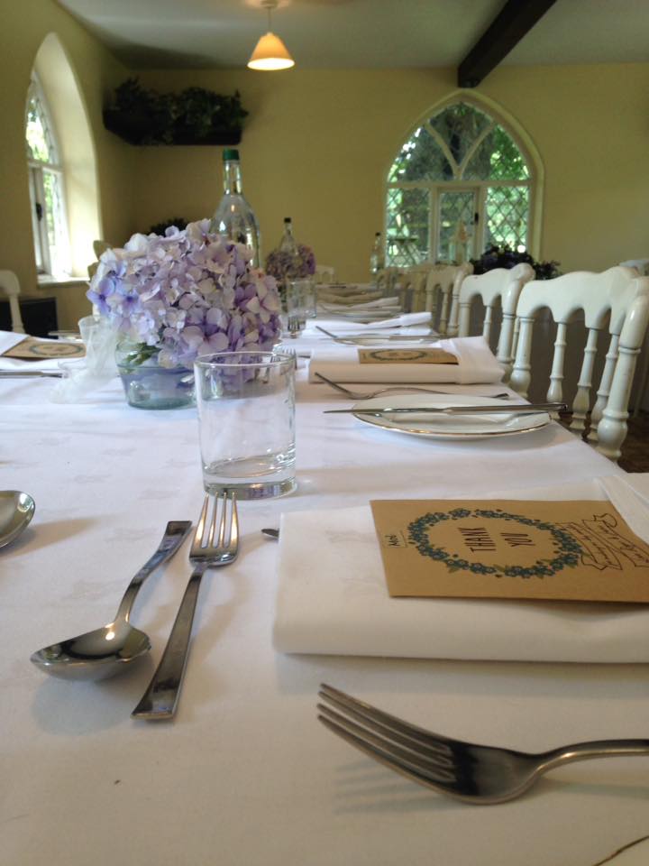 WantisdenValley's tweet photo. Lovely wedding at The Shepherd's Cottage @WantisdenValley - congrats to Roger &amp; Jane #perfect #weddingseason https://t.co/Ay8CciVaAv