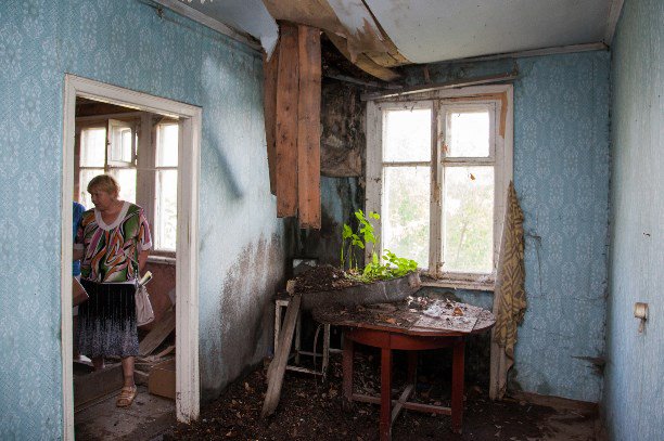 happines_27's tweet photo. @Tularegion71 вот в таких домах вынуждены жить дети https://t.co/zddDbFrlt0