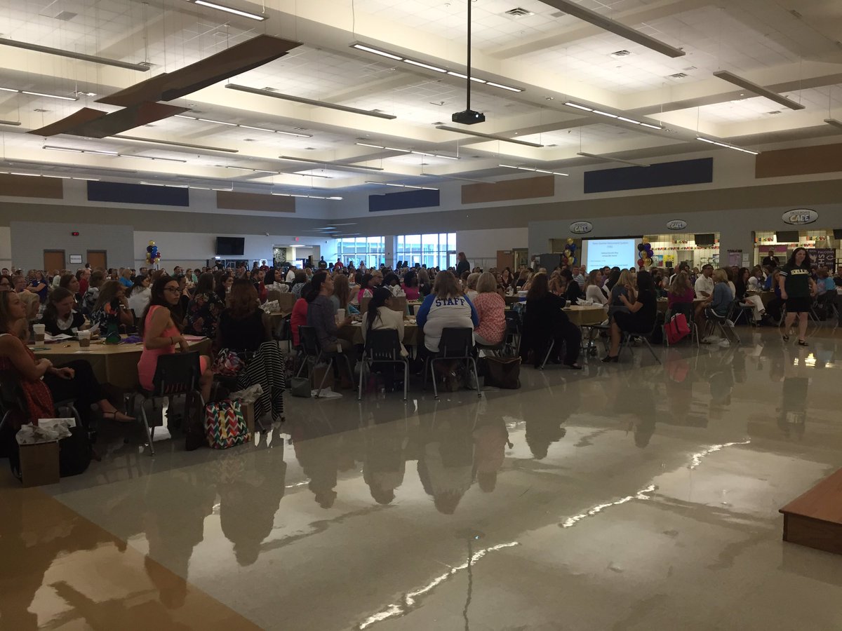 KISDGeniusTeam's tweet photo. #NewHire16 is off to a great start this morning. Welcome to @KellerISD! https://t.co/8c72YKK1Q0