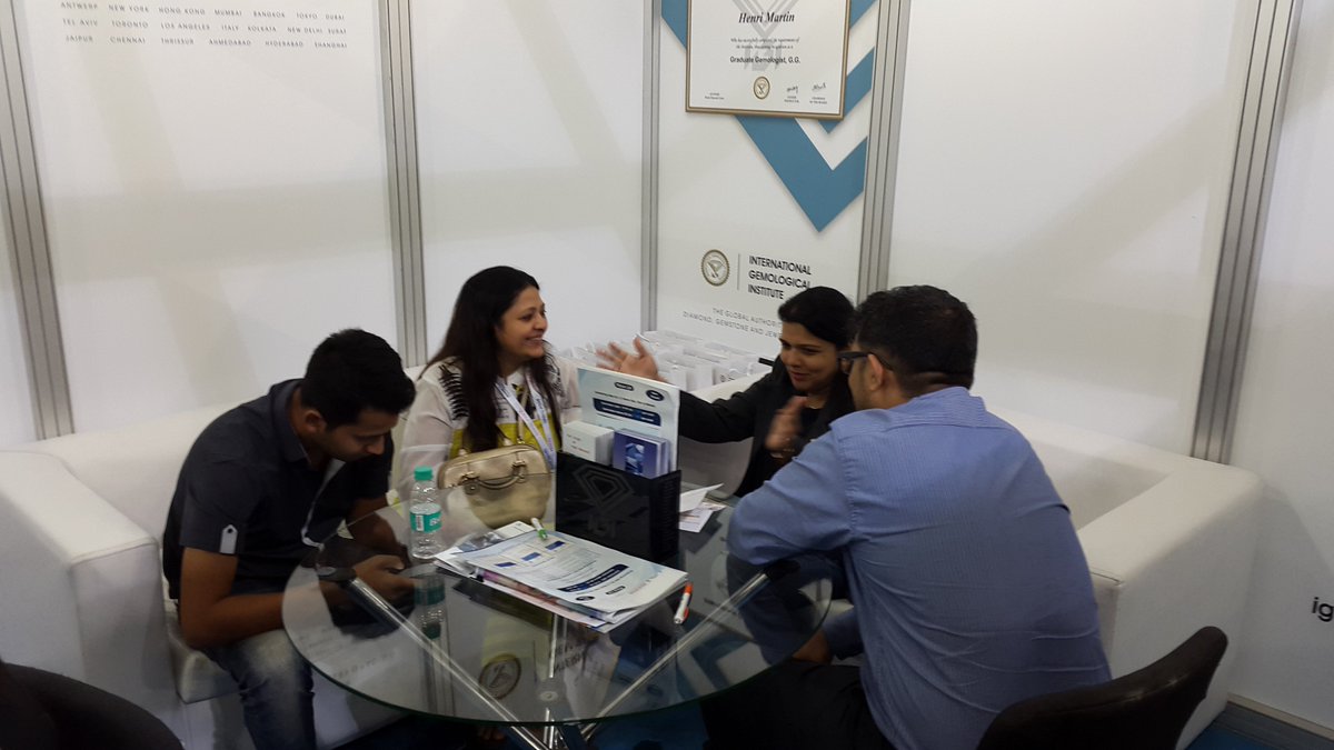 igiworldwide's tweet photo. Day 4: Positive outlook for the upcoming retail season for Diamond and Jewellery Manufacturers #IIJS2016 #GJEPC #IGI https://t.co/plfUKTS3u2