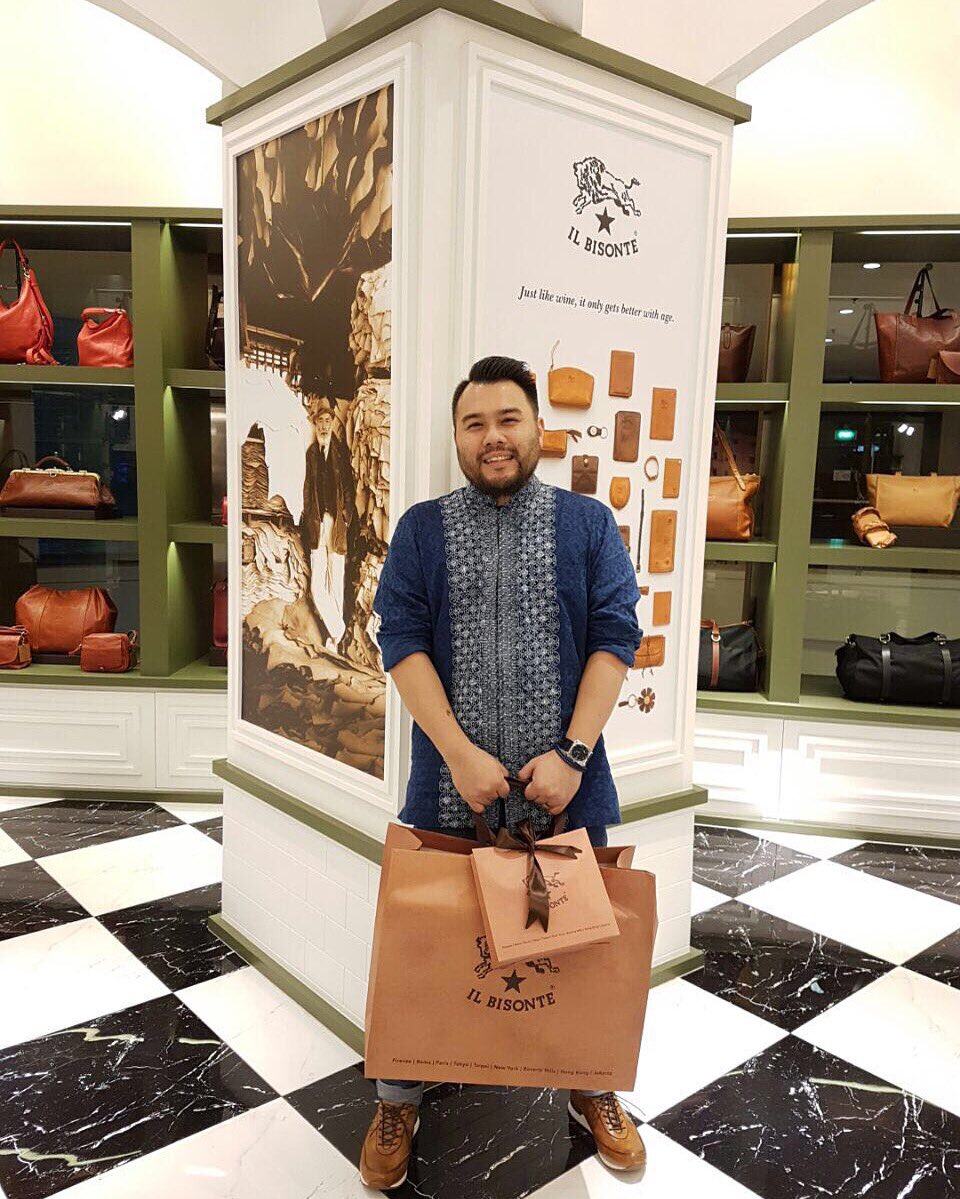 Thank you <a href="/ivantandyo/">Ivan Tandyo</a> for being Il Bisonte Famiglia.