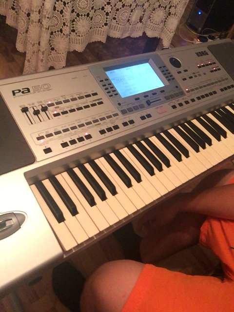 samikorg's tweet image. Sunt LIVE acum cu #streamago strmg.tv/1dyqZ