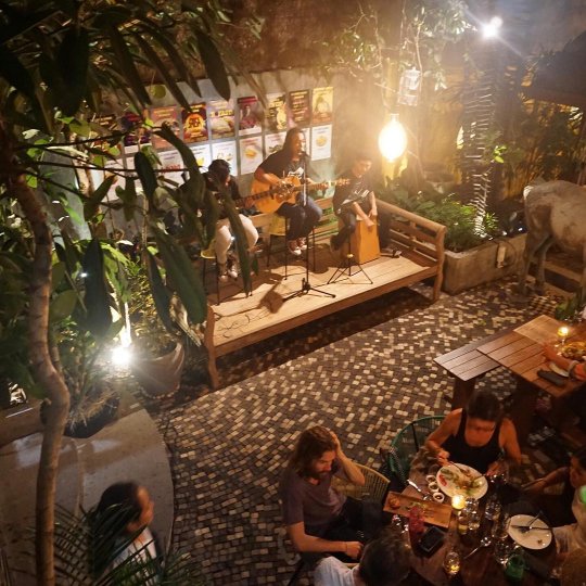 TotallyBali's tweet photo. What better way to end the day than by dining at #LaPachaMama #Ubud? 📸: #totallybali #bali #baliguide #baliholiday https://t.co/LPhXMppY5R