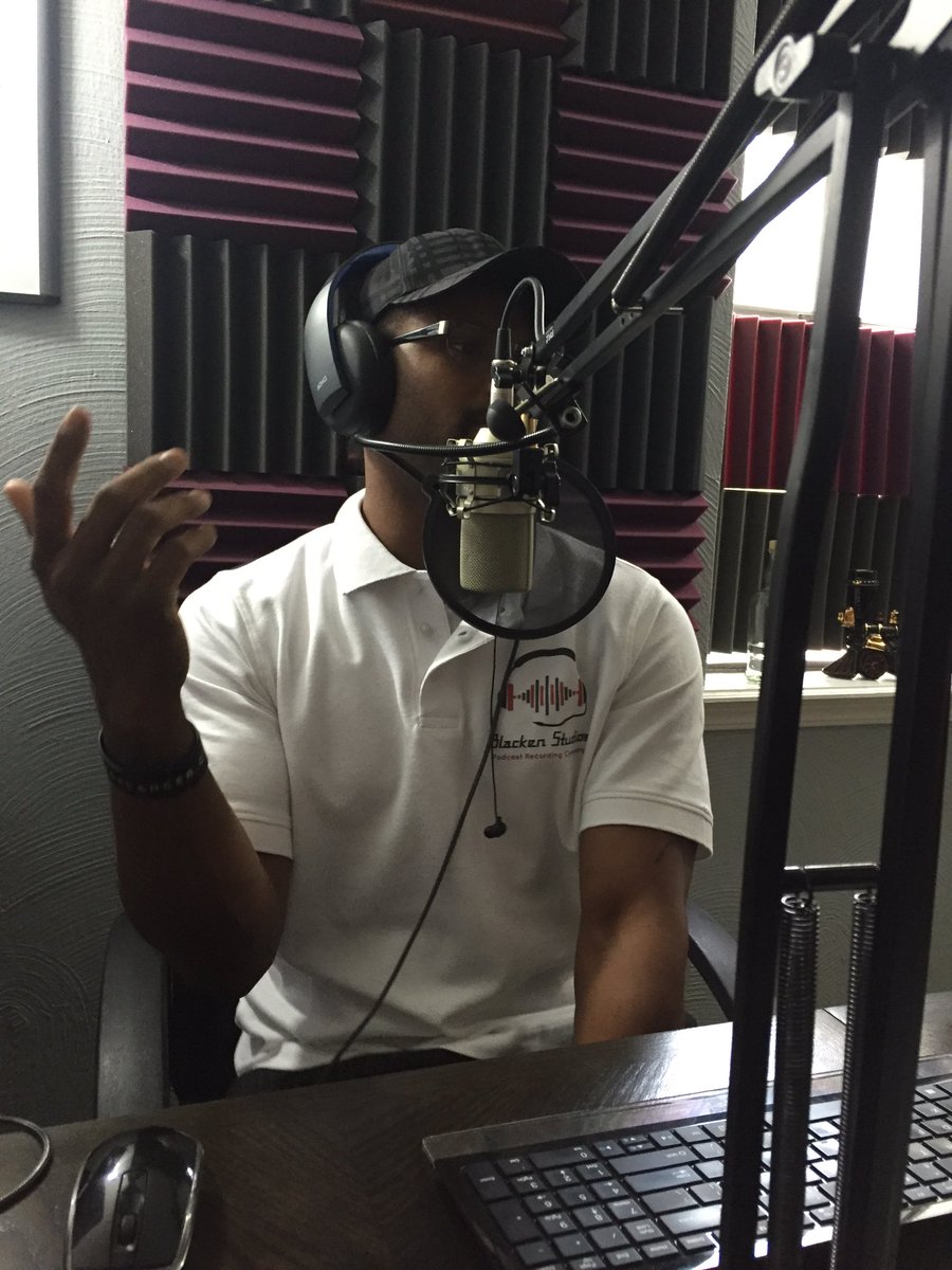 RealElijah_5000's tweet photo. Recorded yesterday with awesome guest &amp; my fellow host @mrobva &amp; @MirahYoung911 @HoyaWarriorWay @BitOAnime https://t.co/nmssJLG1fY