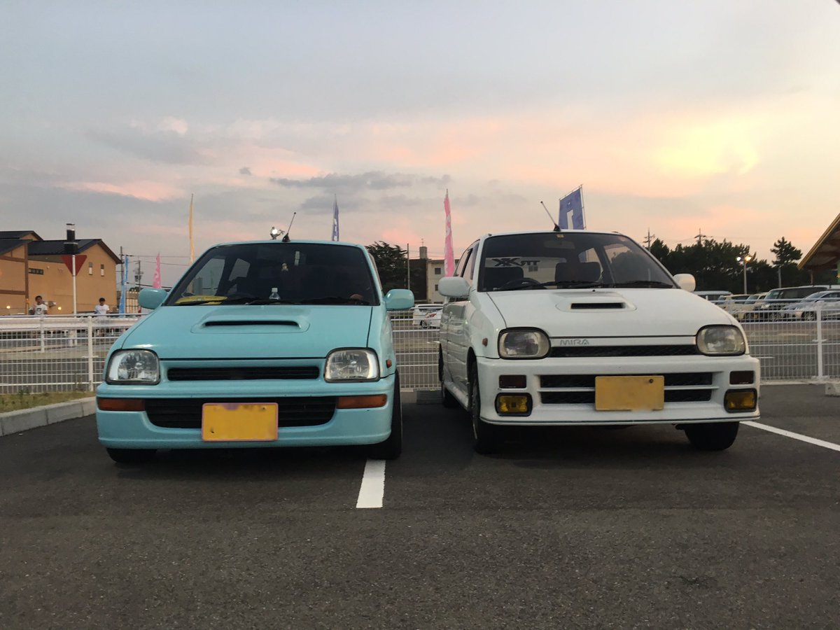 ミラターボ L200S TR-XX サイドスカート左右 絶版 ミラターボ L200S TR