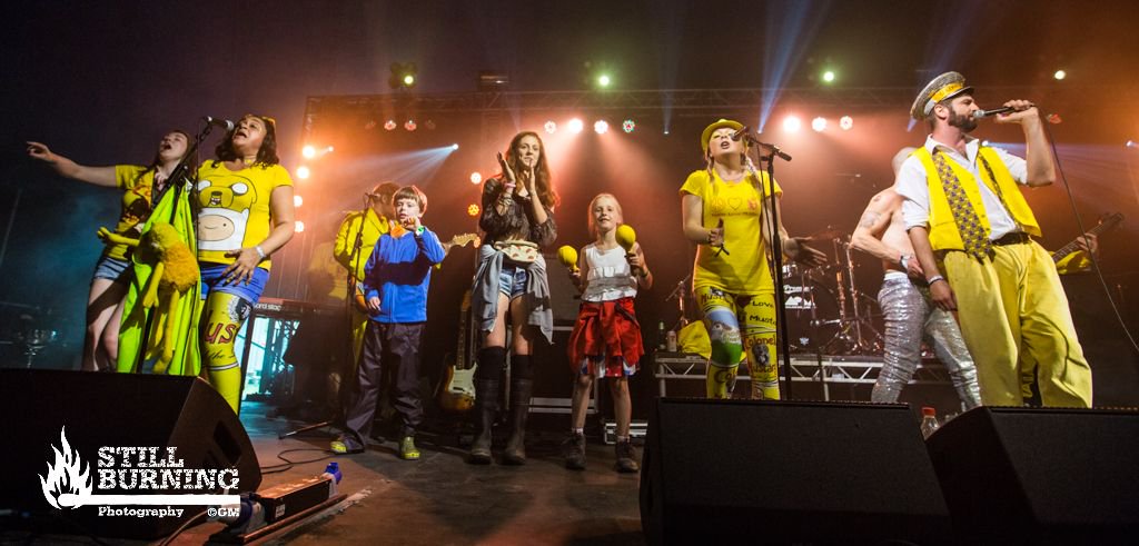 flaresnseagulls's tweet photo. Dijon Young Team. https://t.co/SES44uzilY