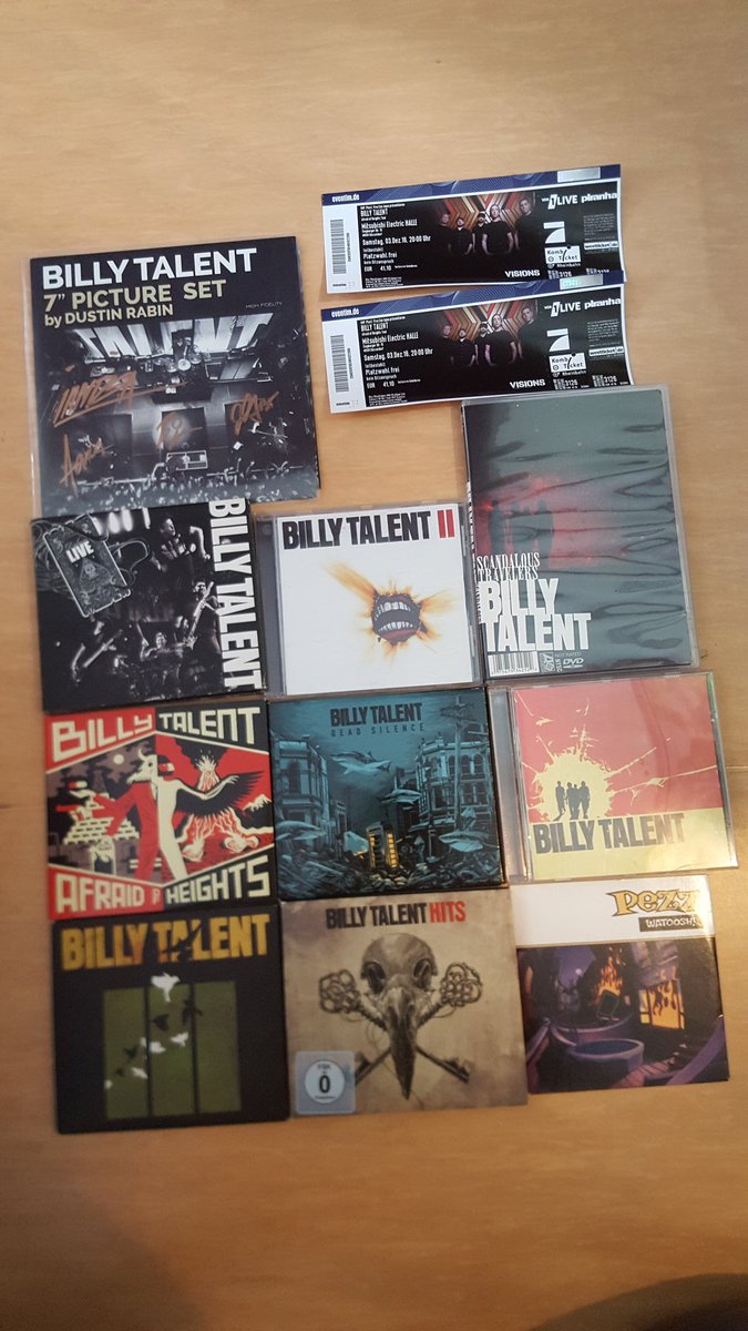 SanniTalent's tweet photo. Be proud ❤ @AaronSolowoniuk @bigjonnygee @BenKowalewiczBT @DSaRemainsDSame @billytalentband @Ratbeard https://t.co/uYs54X2f4H