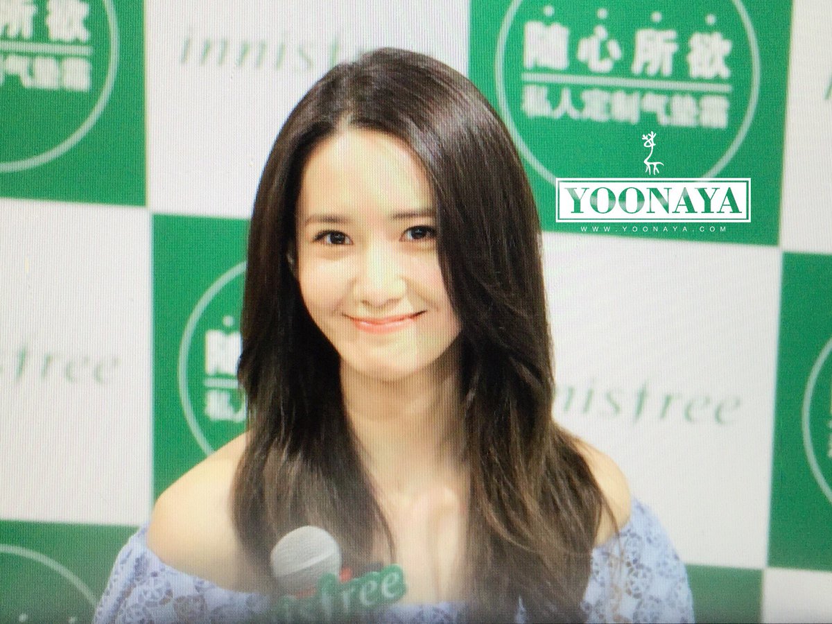 [PIC][08-08-2016]YoonA khởi hành đi Thượng Hải – Trung Quốc để tham dự buổi họp báo ra mắt sản phẩm “My Cushion” của Innisfree CpVYbqTVYAEfE1X