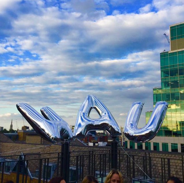DanielBrooksArt's tweet photo. WAU Roof Terrace Party #artexhibition #eightmembersclub #danielbrooksart https://t.co/PfnKA53JXD