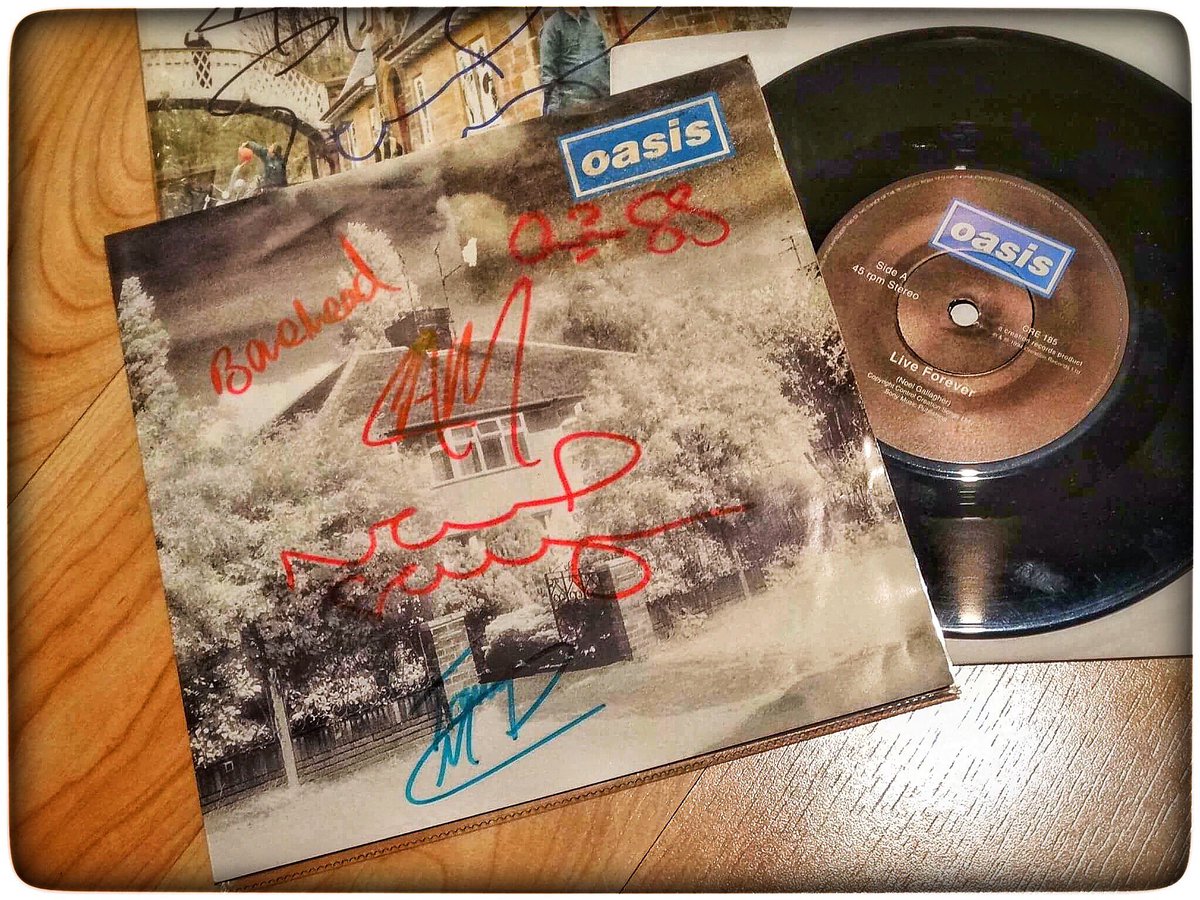 OasisDNA's tweet photo. "Live Forever" is 22 today. Life affirming and life changing Thank you for the good times #oasismusic #oasisdefmaybe https://t.co/tyqHdWsFdv
