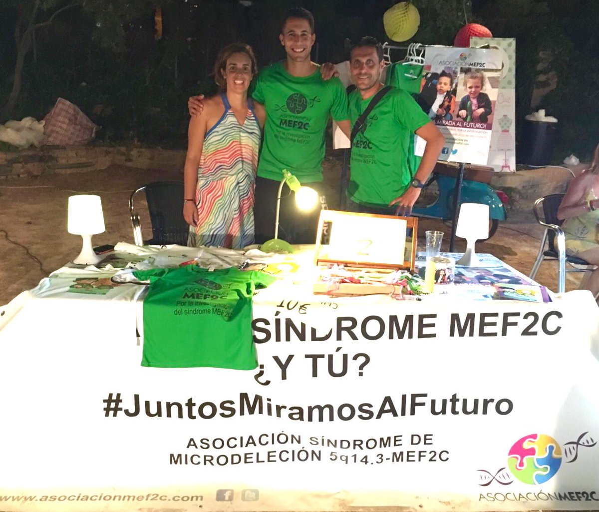 AsociacionMEF2C's tweet photo. Gran respuesta de la gente en el @UrbanStoreVLC con el apoyo de personas tan solidarias como @olfo_es.
¡Gracias! 😊❤️ https://t.co/8ty1SpC9ri