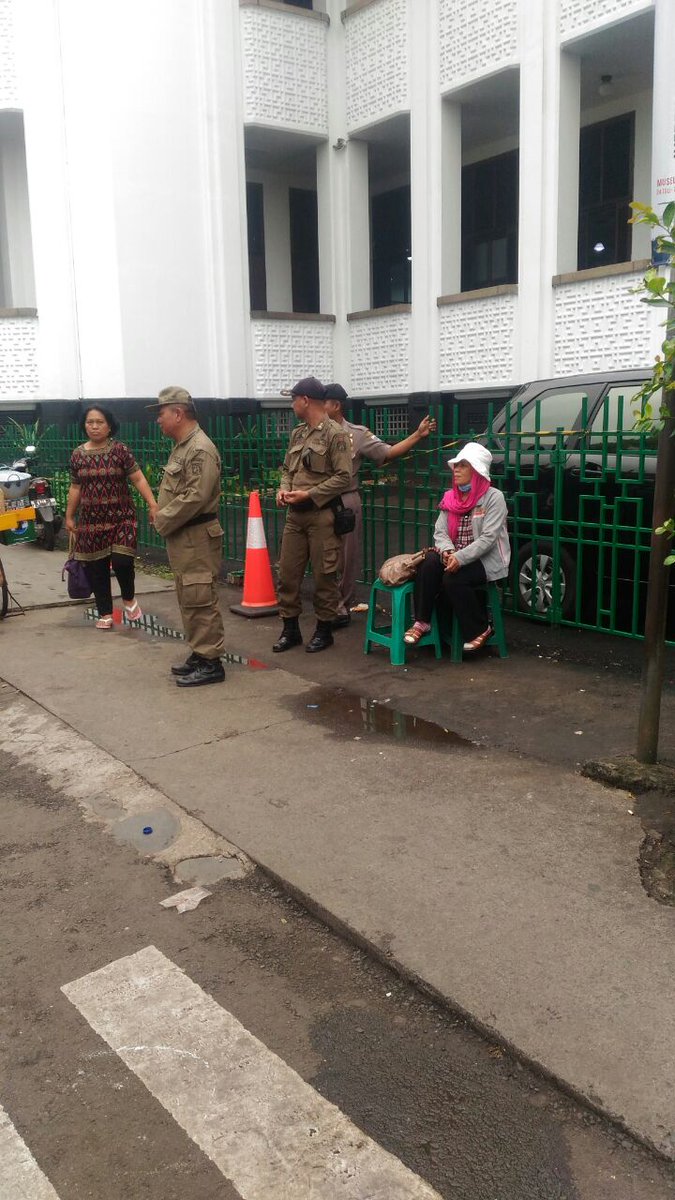 POL PP RAWA BUAYA JB tweet media