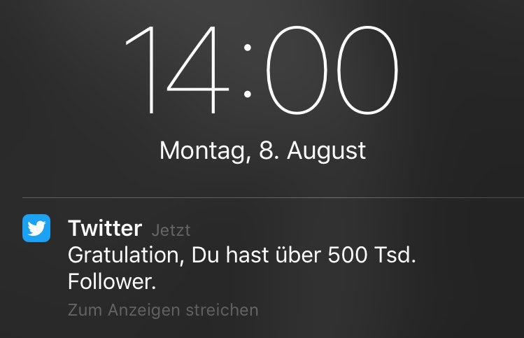 izziofficial's tweet photo. WOW, das ist mal 'ne Push Benachrichtigung! Grüße gehen raus an eine halbe Million Menschen! 😮 https://t.co/TlXyuxXOCk