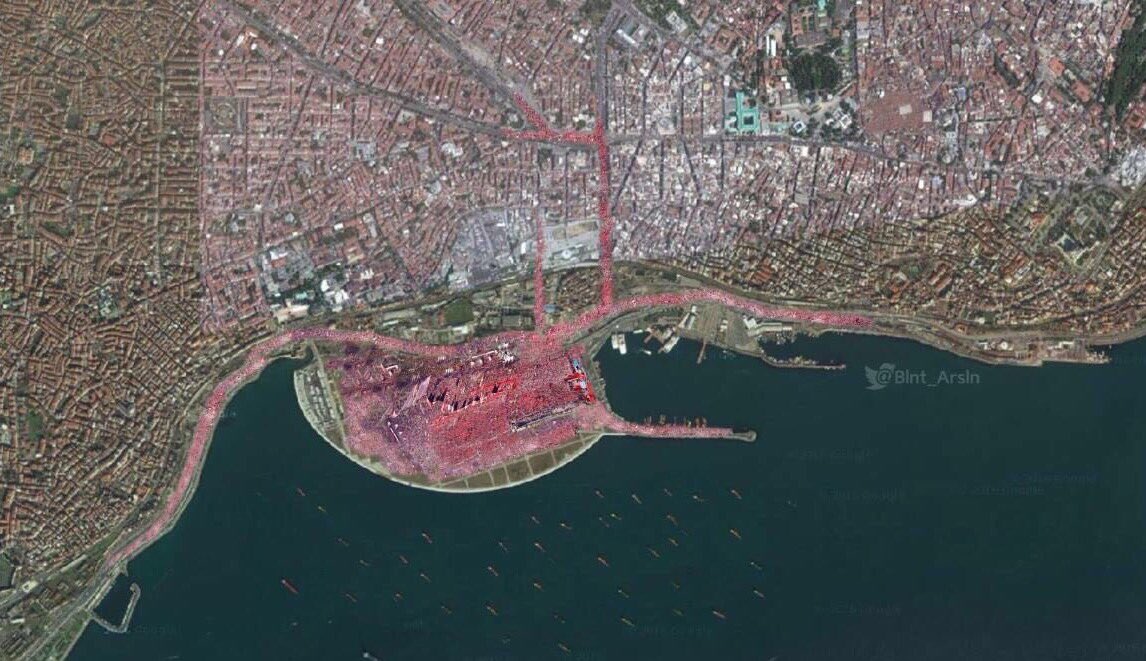 TTunahanK's tweet photo. Türkler kim diye sorarlarsa bunu gösterirsiniz https://t.co/ilnug1HlYE