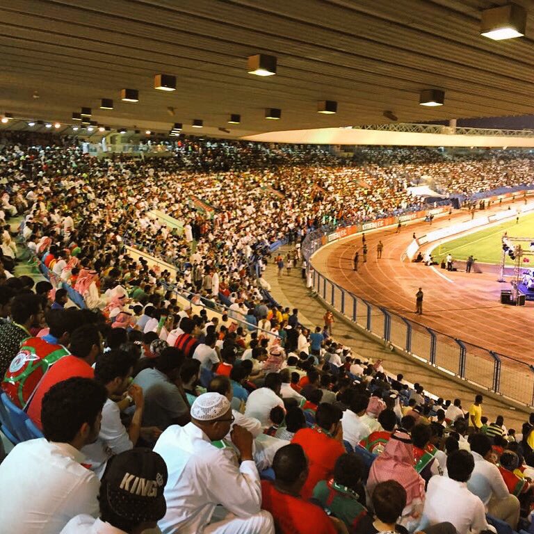Mohsen2252's tweet photo. وقفنا معك في اصعب الظروف ولن نتخلى عنك حتى تعود لأمجادك فأنت عشق الطفوله الذي كبرنا على حبه ❤️💚 #بسواعدنا_سوى_عدنا https://t.co/pp5ZrRrMm0