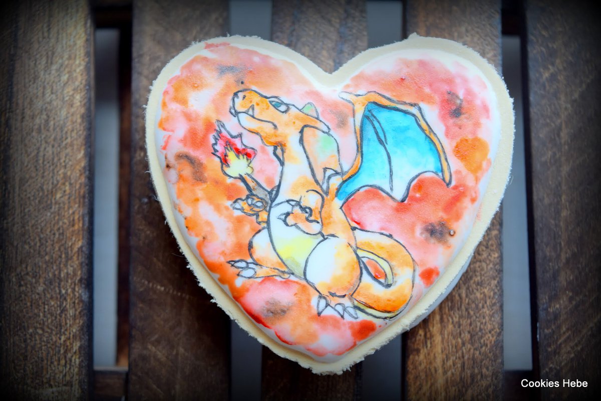 アイシングクッキーにキャラクターを描く アイシングクッキーでリザードン 30分ちょいで作れた ポケモンgo キャラ クッキー リザードンがほしい人はrt アイシングクッキーにキャラクターを描く アイシングクッキーでリザードン 30分ちょいで作れた ポケモンgo キャラ クッキー リザードンがほしい人はrt