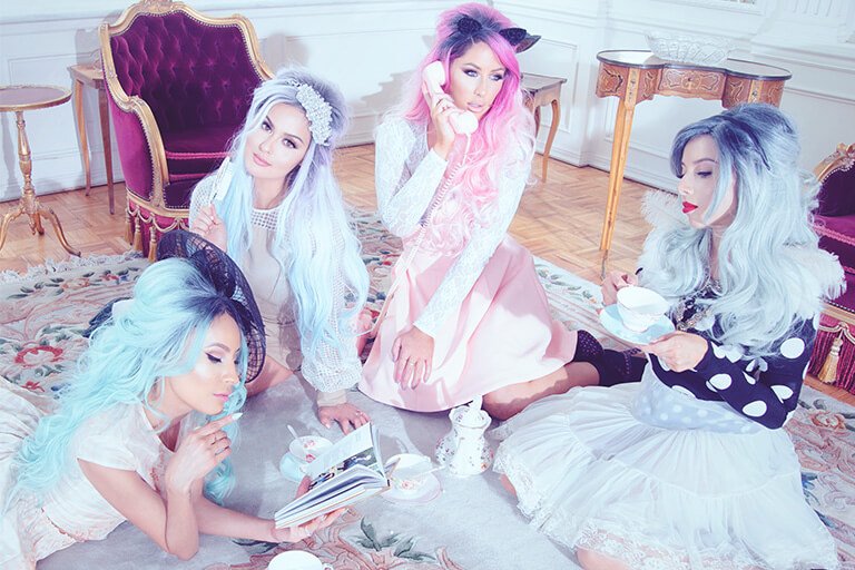 Your #AugustGlamBag is live on ipsy.com! Log in so you can see your goodies. #ipsySugarHighness