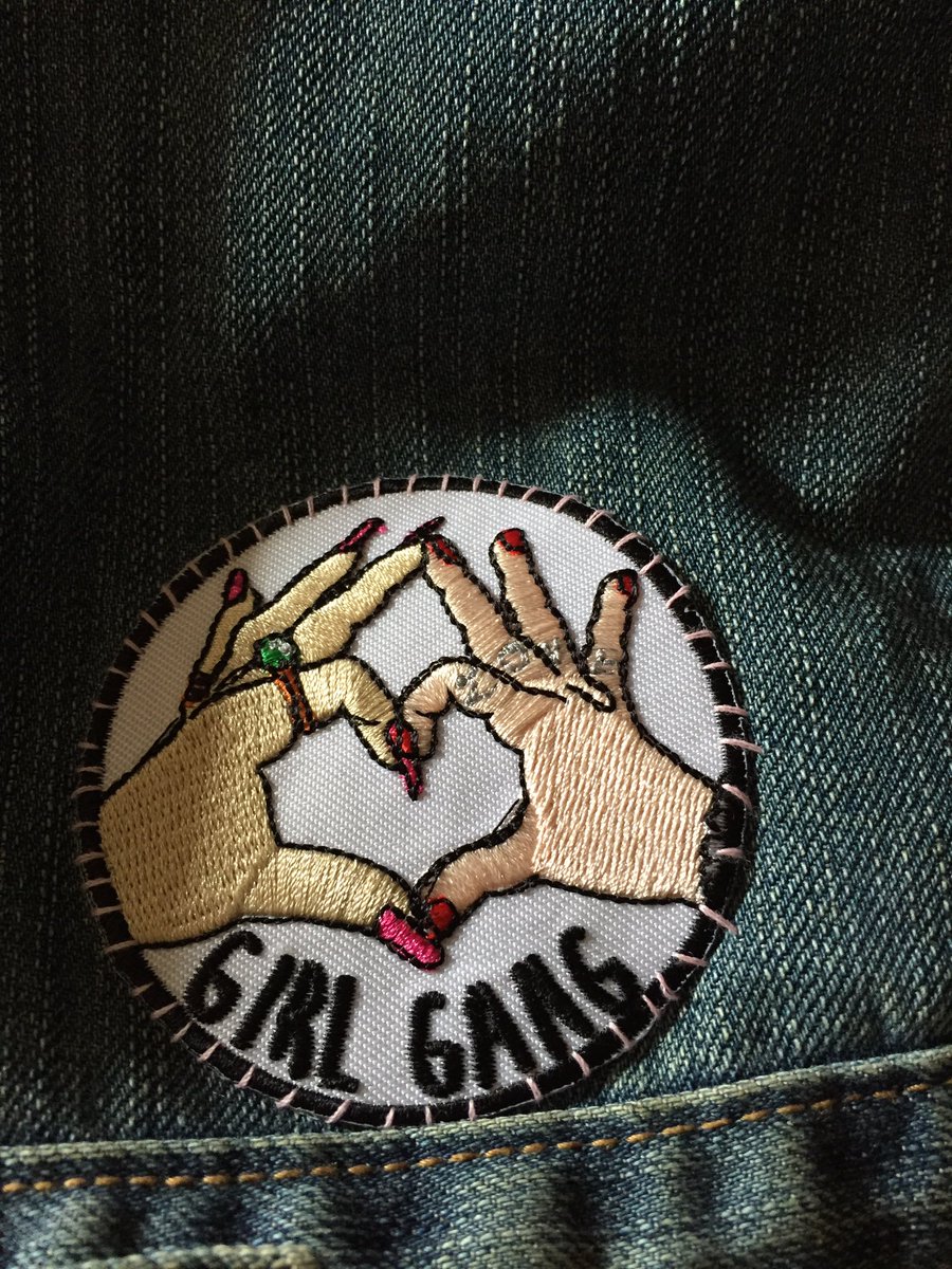 simplyscorching's tweet photo. We are ....a gang...moms, ladies, sistahs ... #solidarity #momsRule #dadsDrool #extremeLargeness @extremeLargeness https://t.co/x30Mfy3T9g