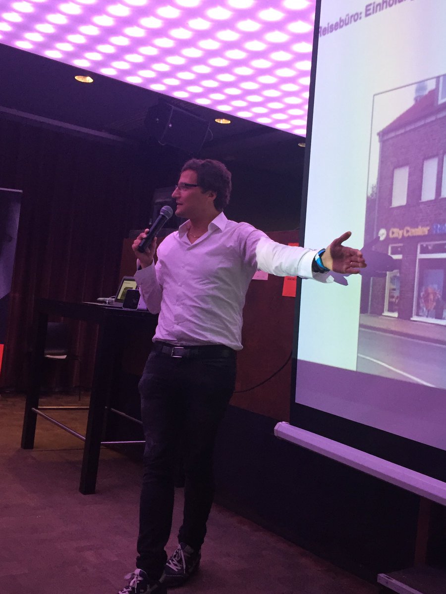 holroh's tweet photo. Drei Top-Speaker nehmen uns mit in die spannende  Welt des #Online Handels #ecommerce auf der #BARsession 👍 https://t.co/2AvcSJD72k