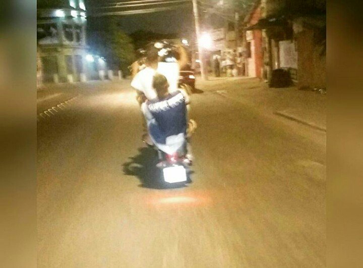 cldograu's tweet photo. Matando a sdd rs #Whelling #Stunt 🏍💨 https://t.co/pubINhm7hv
