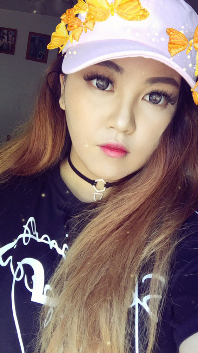heyitsfeiii's tweet photo. #BLACKPINKarea SLAYED me but MONSTA X Stuck TOOK MY FLIPPING SOUL. Reactions tonight on both channels! https://t.co/i3zzgIMWtA