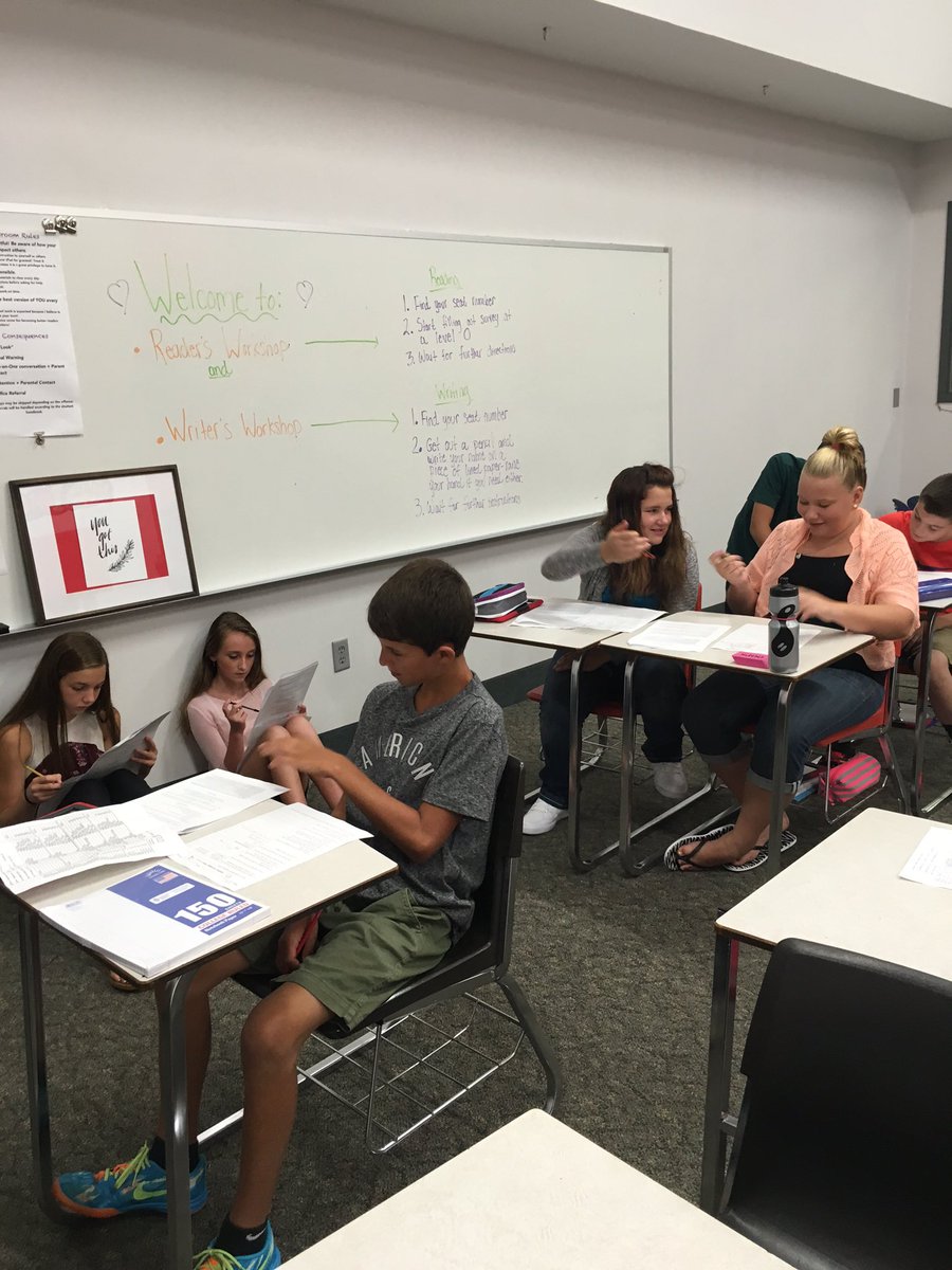D_MrsMiller_711's tweet photo. @BHMSD_Supt Students are working super hard on #BHMSDfirstday!! Great start to the year!  #BHMSDfamily #bhmsrocks https://t.co/zzZ3GbD6NR