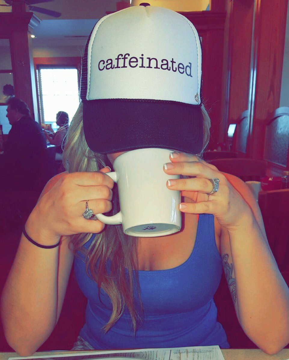 lacefisher's tweet photo. It's Monday☕️ #cheers https://t.co/RNytD3Qh0P