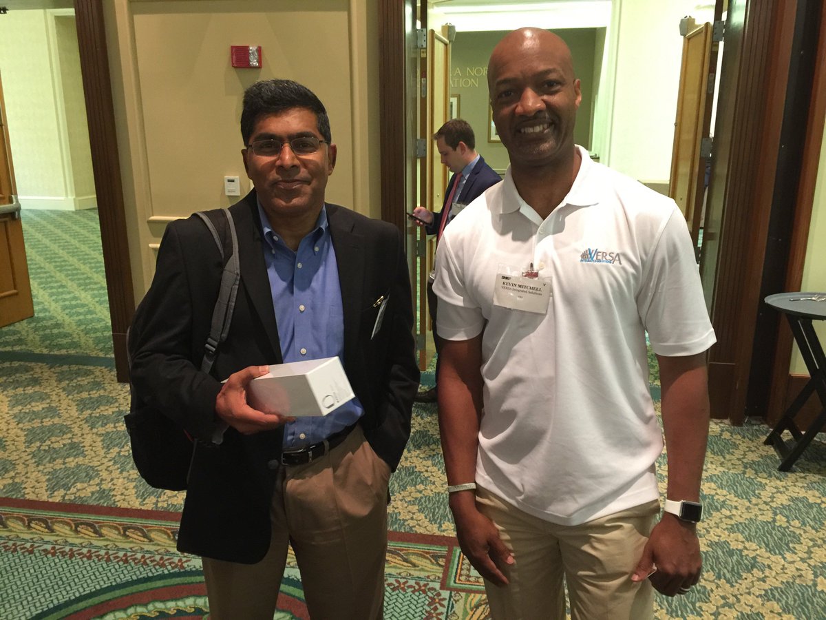 versaisinc's tweet photo. It’s Monday and we had a great week at #DHITS2016 congratulations again to our Apple Watch Winners!!  #VersaStrong https://t.co/VM7bkyR8lq