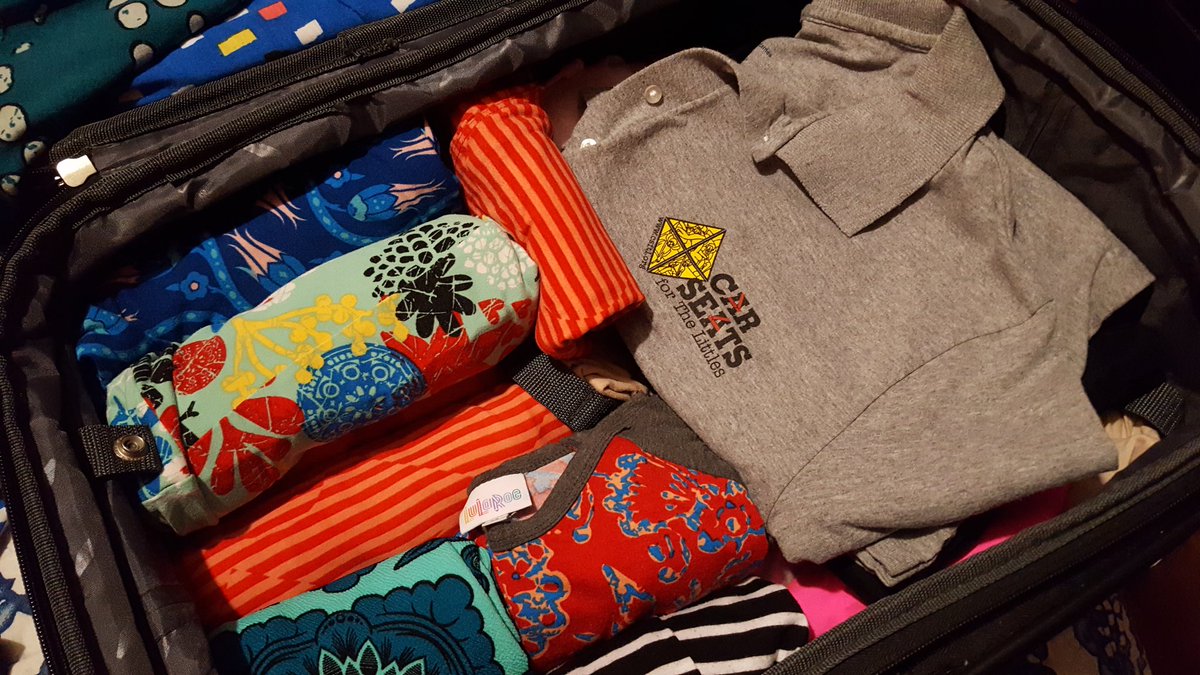 midna0413's tweet photo. @CSFTL who's excited for #kidzinmotion to start? This girl! #TeamCSFTL #leavingonajetplane #lularoe https://t.co/WoXqkkIJ71