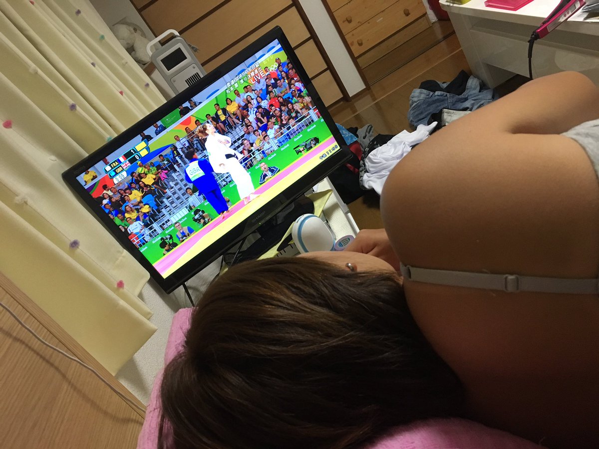 柔道見てたら隣で屁こきやがった🙆