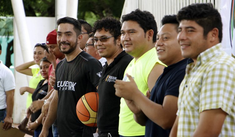 Merida_Noticias's tweet photo. #NoticiasMérida "Sejuve promueve activación física y sana convivencia" Leer más: https://t.co/KgsjFLiIV9 https://t.co/hQlc3Hb8P1