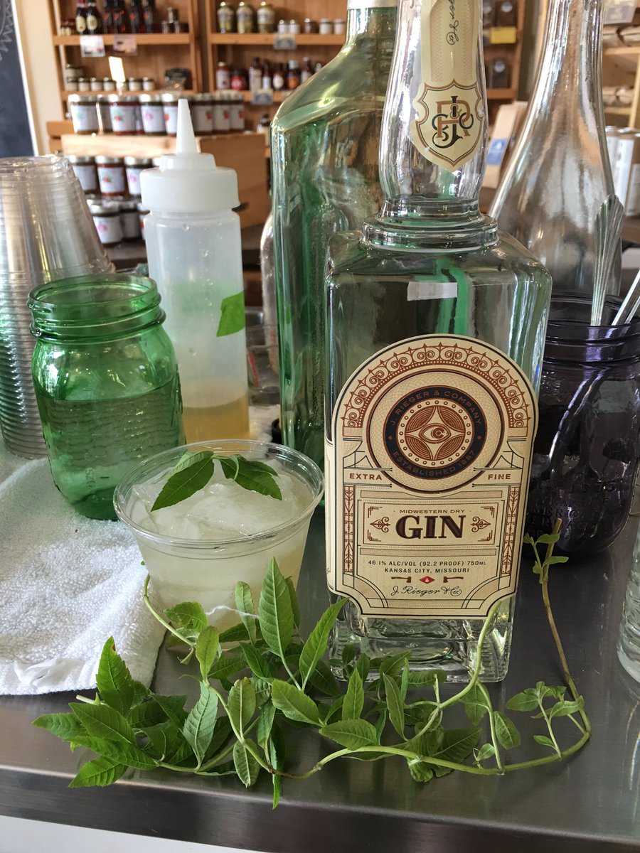 Larder_Cupboard's tweet photo. A favorite #cocktail last night by @CocktailsAreGo & their last class w/us. Thanks Beth! #ColoringWithCocktails https://t.co/BugRhAEj55