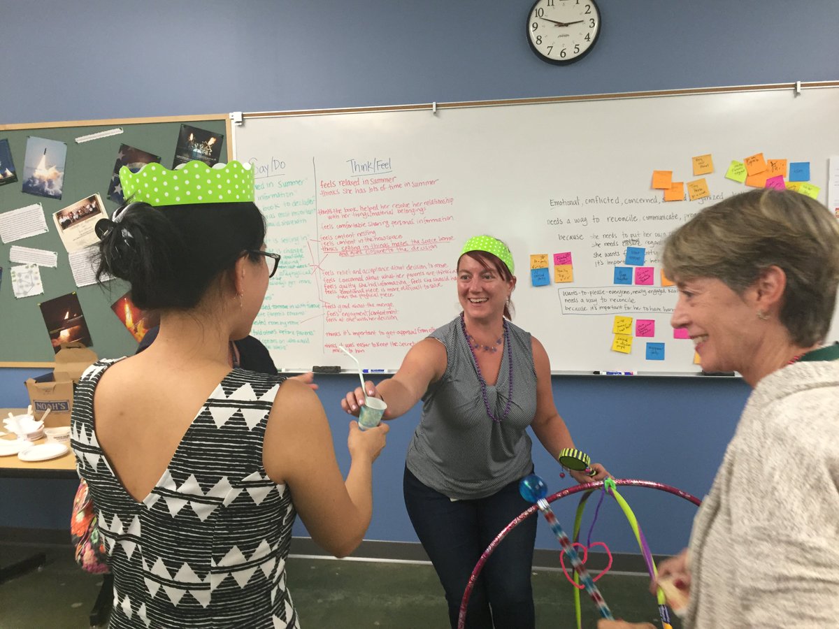 limedsgn's tweet photo. #designthinkingstudio @harkerschool pre-K-12 faculty learning together.
A fantastic place! https://t.co/BdiLWnGpsS