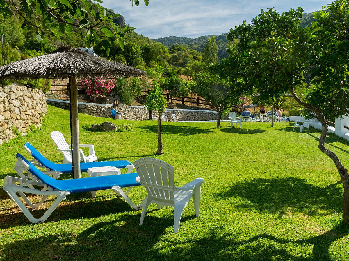 InterhomeBE's tweet photo. Prachtige Spaanse finca met fantastisch uitzicht op de bergen van de Sierra de Grazalema https://t.co/uGqnh7be2f https://t.co/h6vRaOMogC