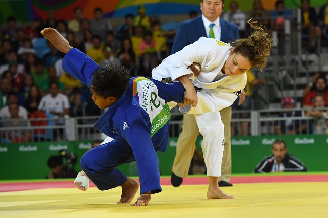 CNEWS's tweet photo. #Rio2016 > #Judo >> La Française Automne Pavia se qualifie en quarts de finale dans la catégorie des -57 kg https://t.co/bWyuPAhD5t