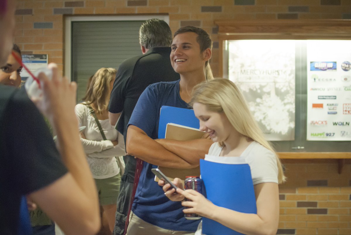MercyhurstU's tweet photo. Some photos from Friday's #HurstOrientation 😁📸 #FutureLakers https://t.co/pMz7fVOUwM