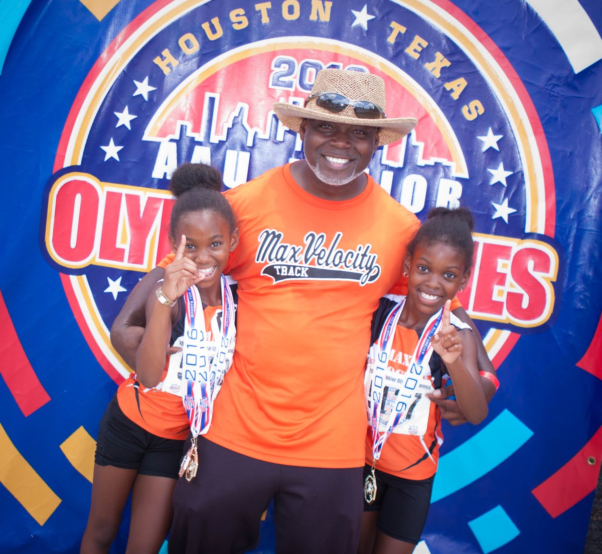 AAU2016Houston tweet media