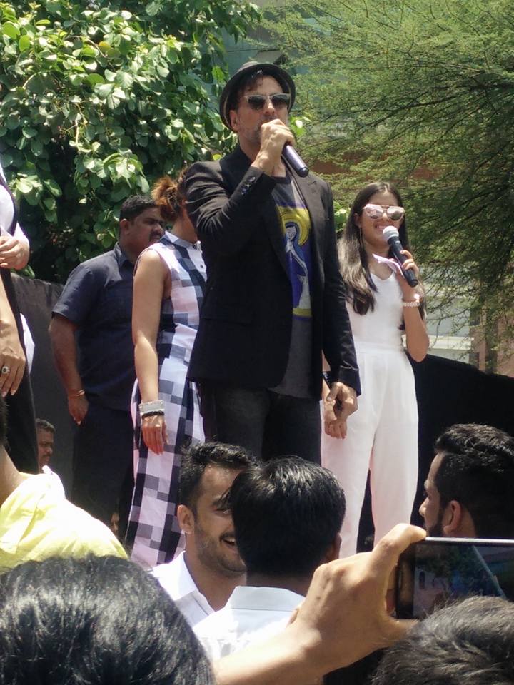 imAbhishrma's tweet photo. More Pics Of Riston Cast at Amity University For #RustomPromotions #4DaysToRustom https://t.co/BFNtGlR38w