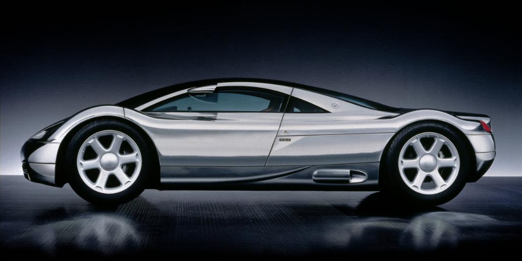Audi's tweet photo. 1991 Audi Avus quattro: 6.0 liters. 60 valves. 12 cylinders. Top speed: 211 MPH. The 90's flew by. #AudiProtohype https://t.co/tFgGdks0R3
