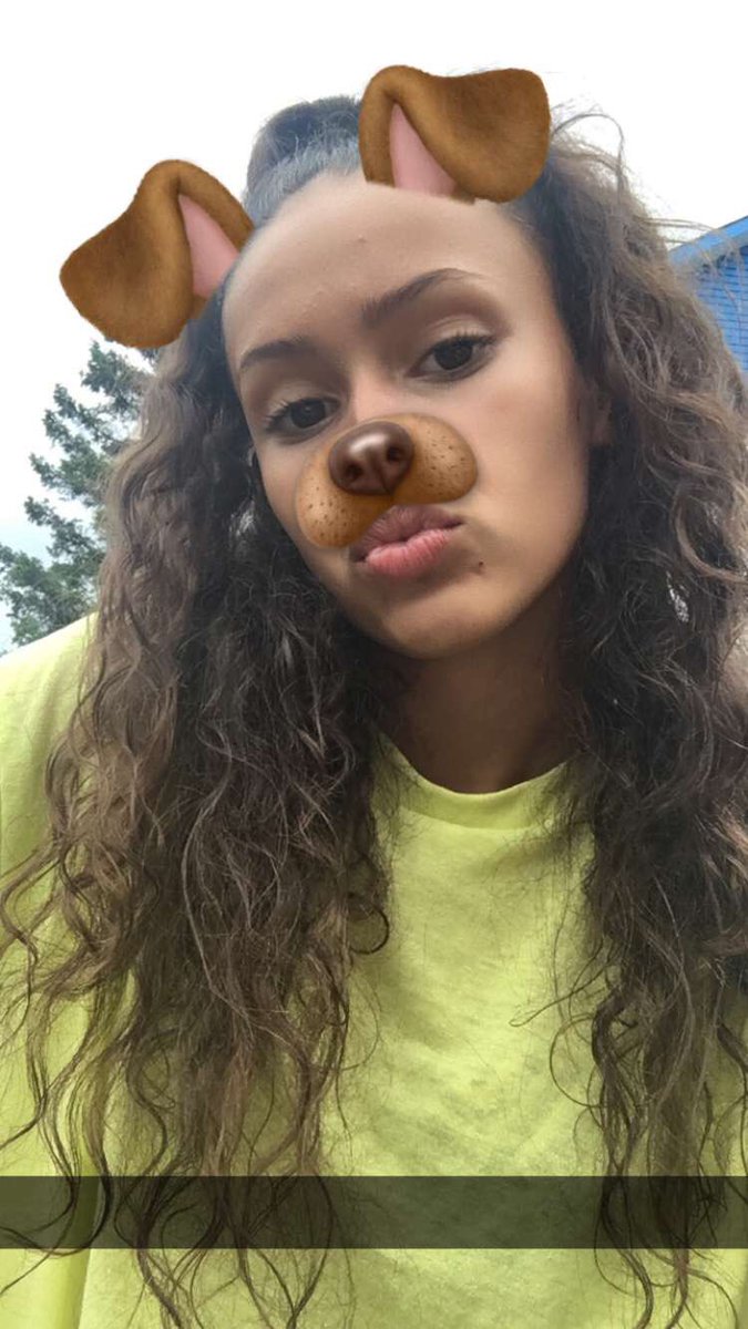 jazcastillo17's tweet photo. Add me on the snap: purr_fectgirl16 (excuse my name I was young)😂💀 https://t.co/M8GnFa5TaV