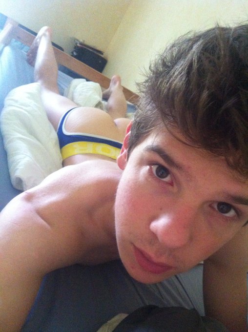 Wow @Abel_Lacourt is hot on our FREE LIVE CHAT https://t.co/X5LSkvOsFp
----> Come to chat with him and