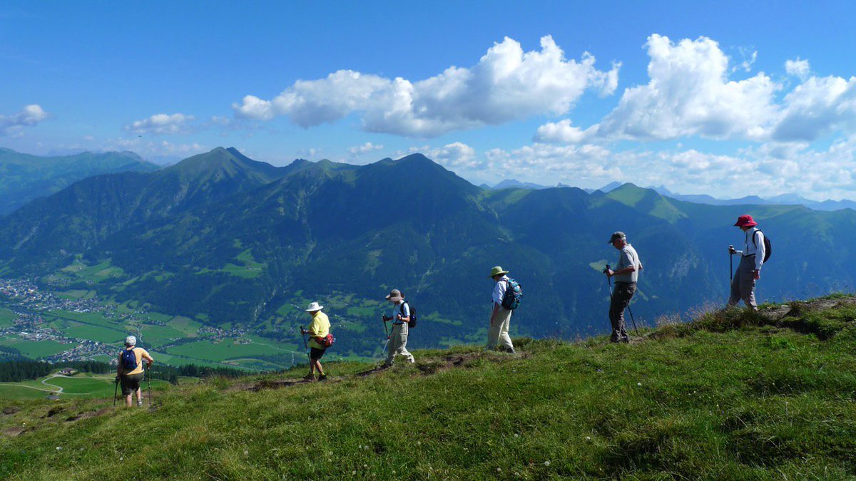 We're now live with our Grand Tour I: Munich to Florence and there are only 6 spots left! uwsp.edu/HPHD/adventure…