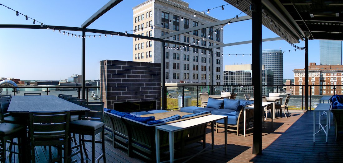 waterscenter's tweet photo. Have you been up to our rooftop bar yet? It's the perfect place to chill at after work! https://t.co/F1qF2bPSyy