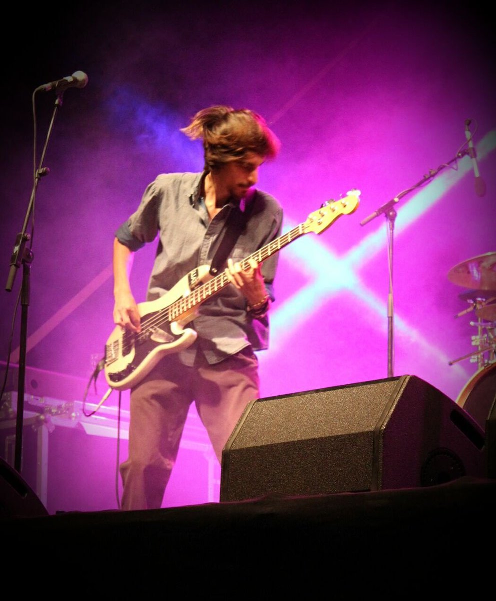 Relamidos's tweet photo. Que gaudeixin de la teva música allí on estiguis... DEP https://t.co/dDCj3MNA6g